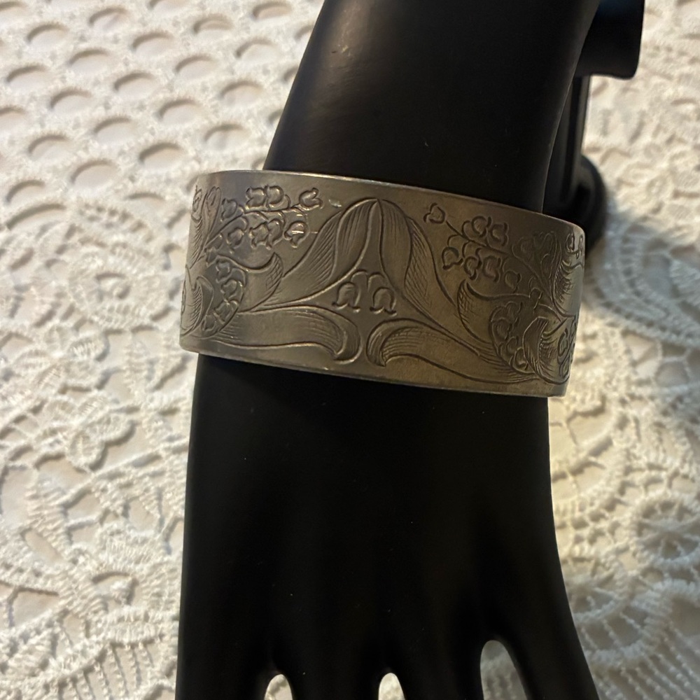 Solid Salisbury Pewter Bangle Cuff Bracelet May F… - image 1